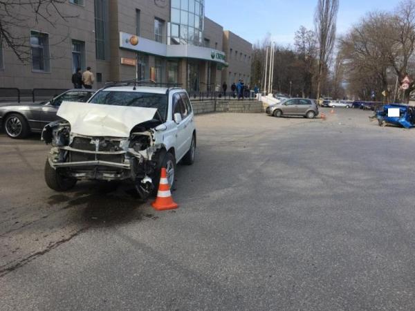 В Кисловодске в крупной аварии травмы получили три человека